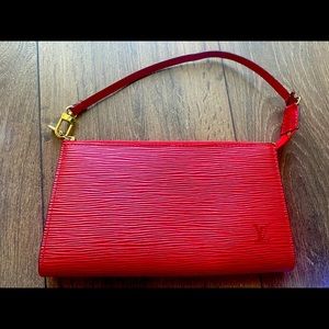 SOLD👈🏻LV Vintage Pochette, Excellent condition!!